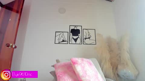 Ellie online show from March 27, 9:03 pm