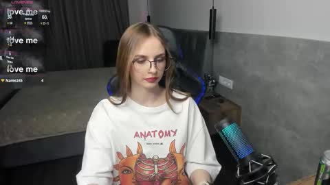 Snapshot of mcfly_11 chatting on March 10, 9:09 pm mcfly_11 online show from March 10, 9:09 pm