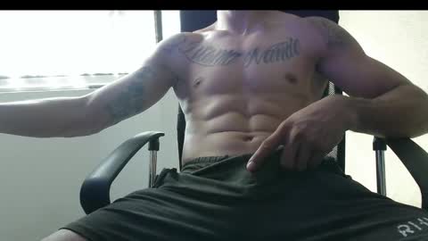 Snapshot of mckanna chatting on January 7, 3:25 pm mckanna online show from January 7, 3:25 pm