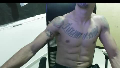 Snapshot of mckanna chatting on January 14, 2:50 am mckanna online show from January 14, 2:50 am