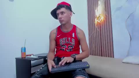 mckinley_os online show from June 20, 7:27 pm