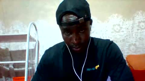 Snapshot of mclntz_bbc chatting on February 9, 10:42 am mclntz_bbc online show from February 9, 10:42 am