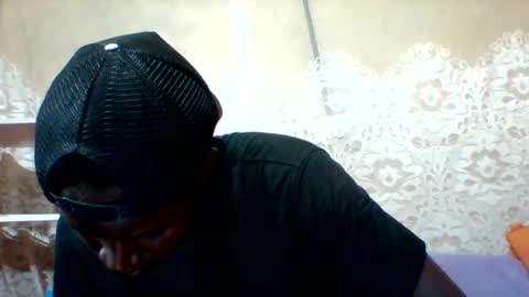 Snapshot of mclntz_bbc chatting on February 14, 10:59 am mclntz_bbc online show from February 14, 10:59 am