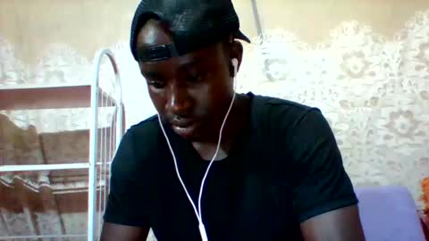 Snapshot of mclntz_bbc chatting on February 15, 9:05 am mclntz_bbc online show from February 15, 9:05 am
