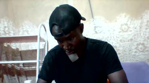 Snapshot of mclntz_bbc chatting on February 16, 3:37 am mclntz_bbc online show from February 16, 3:37 am