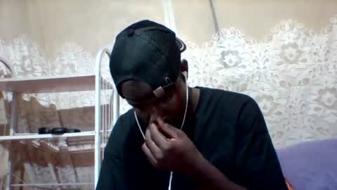 Snapshot of mclntz_bbc chatting on February 20, 4:03 pm mclntz_bbc online show from February 20, 4:03 pm