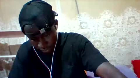 Snapshot of mclntz_bbc chatting on February 21, 7:45 am mclntz_bbc online show from February 21, 7:45 am