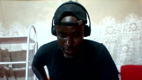 Snapshot of mclntz_bbc chatting on February 22, 8:07 am mclntz_bbc online show from February 22, 8:07 am