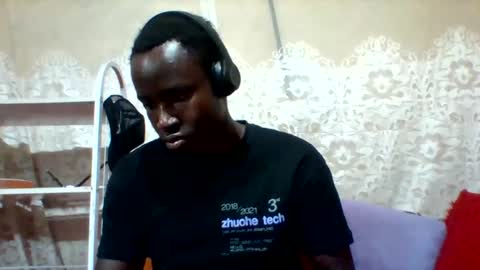 Snapshot of mclntz_bbc chatting on February 23, 11:44 am mclntz_bbc online show from February 23, 11:44 am
