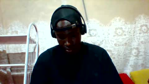 Snapshot of mclntz_bbc chatting on March 6, 7:03 am mclntz_bbc online show from March 6, 7:03 am