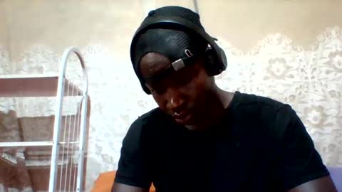 Snapshot of mclntz_bbc chatting on March 7, 12:23 pm mclntz_bbc online show from March 7, 12:23 pm