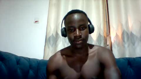 Snapshot of mclntz_bbc chatting on September 17, 7:32 am mclntz_bbc online show from September 17, 7:32 am