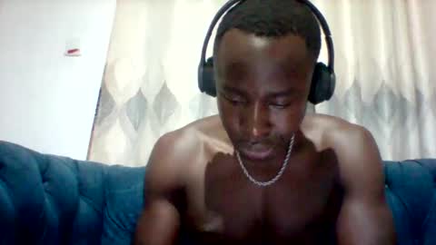 Snapshot of mclntz_bbc chatting on October 19, 8:09 pm mclntz_bbc online show from October 19, 8:09 pm