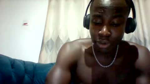 Snapshot of mclntz_bbc chatting on October 21, 10:21 pm mclntz_bbc online show from October 21, 10:21 pm
