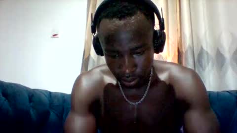 Snapshot of mclntz_bbc chatting on November 28, 10:40 am mclntz_bbc online show from November 28, 10:40 am