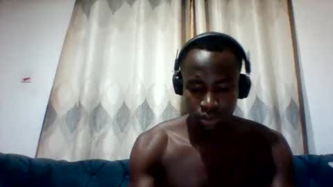 Snapshot of mclntz_bbc chatting on December 14, 1:55 am mclntz_bbc online show from December 14, 1:55 am