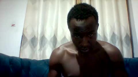 Snapshot of mclntz_bbc chatting on December 18, 3:01 am mclntz_bbc online show from December 18, 3:01 am