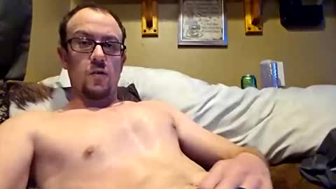 Snapshot of mclovinmackay chatting on November 15, 4:10 am mclovinmackay online show from November 15, 4:10 am