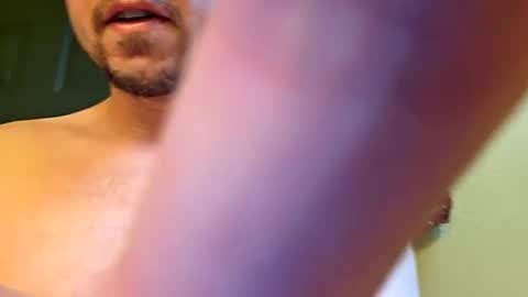 Snapshot of mclovinmackay chatting on November 23, 8:30 pm mclovinmackay online show from November 23, 8:30 pm