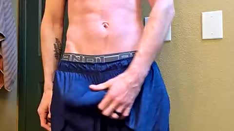 Snapshot of mclovinmackay chatting on March 29, 5:24 pm mclovinmackay online show from March 29, 5:24 pm