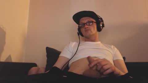 Mike online show from December 26, 1:10 pm