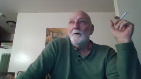 Snapshot of mdane99 chatting on December 7, 1:25 am mdane99 online show from December 7, 1:25 am