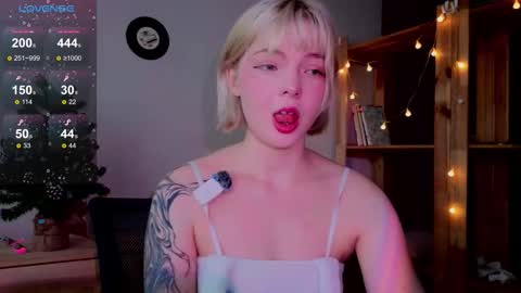 me1inmonro online show from December 17, 5:24 am