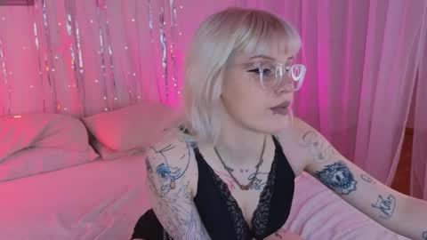 Roze online show from March 27, 7:58 am