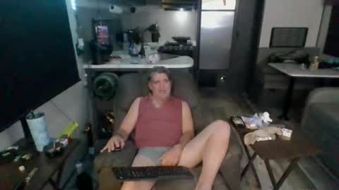 Snapshot of me_him_us_them chatting on March 12, 2:50 am me_him_us_them online show from March 12, 2:50 am