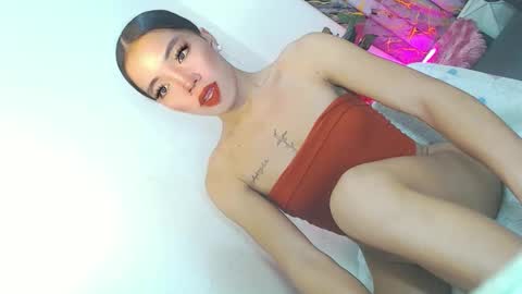 Meacharmyateciara online show from January 13, 9:03 am