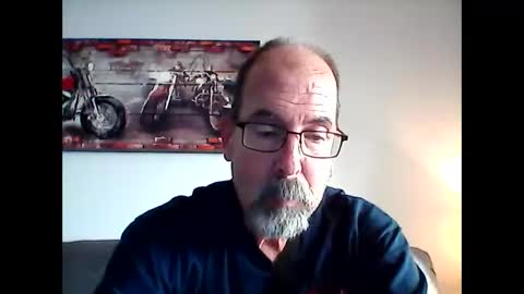 me at home online show from December 13, 1:44 pm