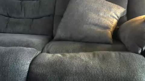 me at home online show from December 16, 3:32 pm