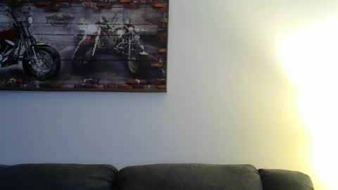 me at home online show from January 15, 1:52 pm