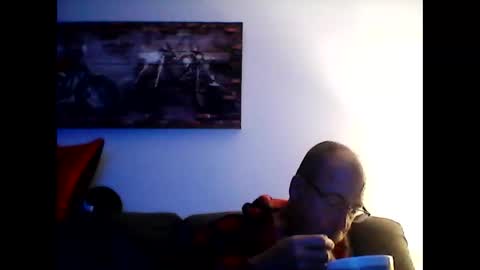 me at home online show from October 14, 10:05 am