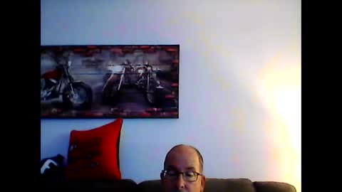 me at home online show from November 14, 5:11 pm