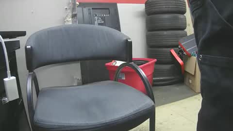 mechanic_voyeur online show from March 19, 1:37 pm