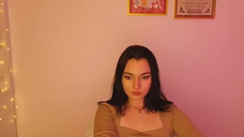 Dina online show from February 26, 7:16 pm