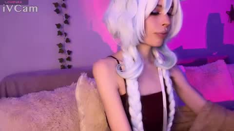 Nicole online show from June 17, 6:53 pm