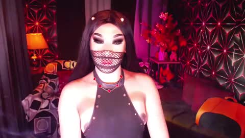 THE QUEEN ALPHA   Queen Medusa Prey online show from March 10, 3:41 pm