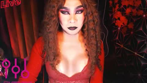 THE QUEEN ALPHA   Queen Medusa Prey online show from September 23, 6:44 pm