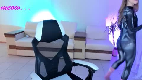 Sweet Meow nonude online show from October 9, 2:09 am