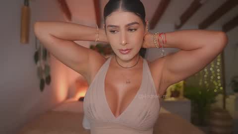 Snapshot of meegan1 chatting on October 5, 11:41 am Andrea  online show from October 5, 11:41 am