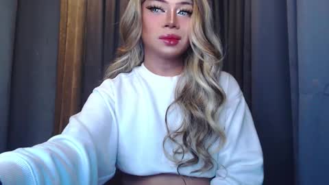 Snapshot of meetmehalfway888 chatting on September 26, 1:26 pm GODDESS OF ALL GODDESSES online show from September 26, 1:26 pm