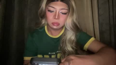 Snapshot of meetmehalfway888 chatting on October 4, 3:48 am GODDESS OF ALL GODDESSES online show from October 4, 3:48 am