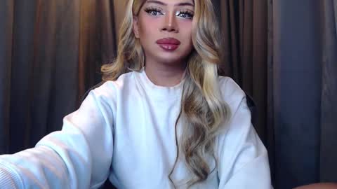 Snapshot of meetmehalfway888 chatting on October 6, 4:15 pm GODDESS OF ALL GODDESSES online show from October 6, 4:15 pm