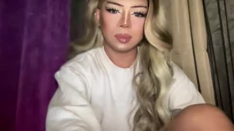 Snapshot of meetmehalfway888 chatting on October 14, 7:31 am GODDESS OF ALL GODDESSES online show from October 14, 7:31 am