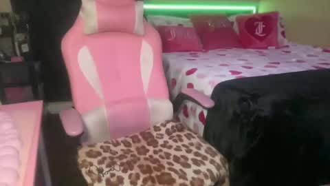 Southern Peach online show from January 8, 3:53 am