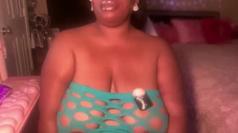 Southern Peach online show from June 11, 2:22 am