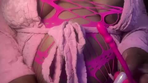 Southern Peach online show from July 12, 2:02 am