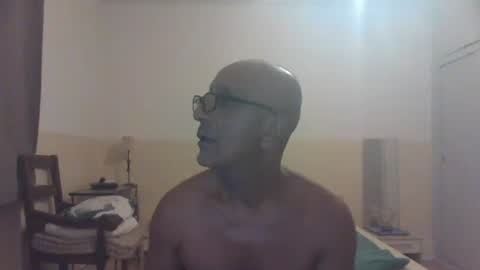mufine online show from September 15, 8:42 pm